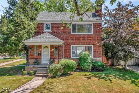 Grosse Pointe Park Remodeled Duplex