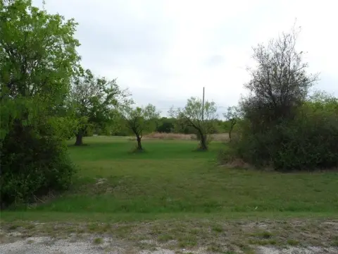 Residential Lot Near Lake Bridgeport
