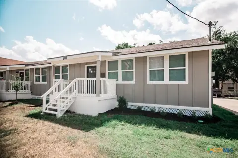 Renovated Duplex with Two 3BR Units