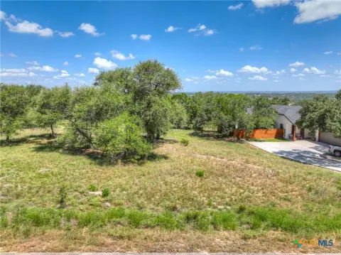 Build-Ready Homesite with Oak Trees