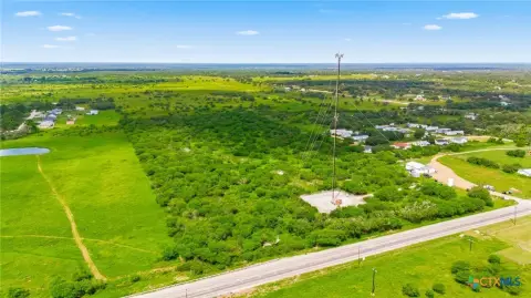 Unrestricted Acreage Tract