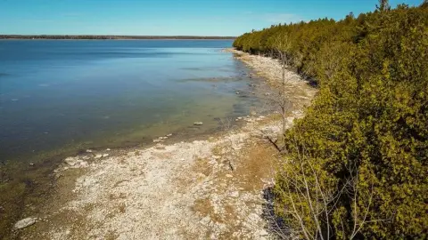 Lakeside Waterfront Land in Wisconsin