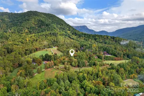 Scenic Homesite in Linville Falls