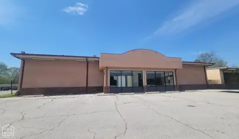 Former Grocery Store in Tuckerman