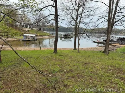 Waterfront Land in Camdenton, MO