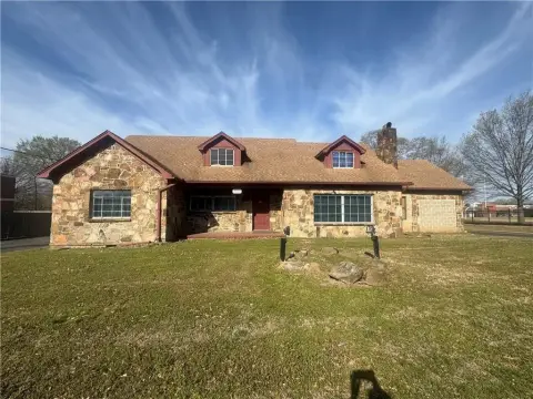 Commercial Space in Russellville, AR