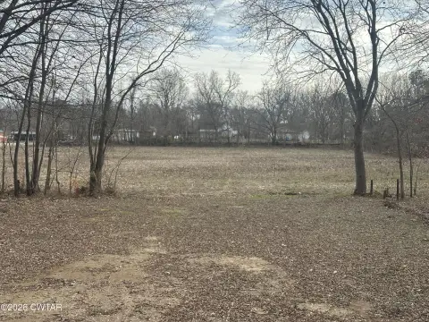 Residential Land in Kenton, TN