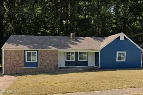 Renovated Duplex with Washer/Dryer Connections