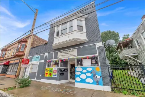 4-Unit Mixed-Use Building