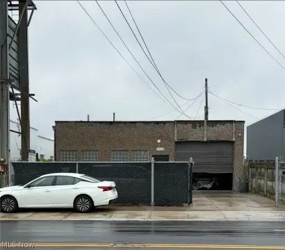 Auto Body Shop