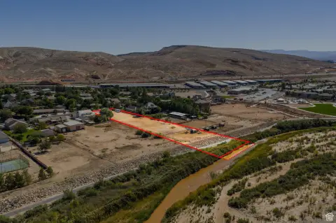 Riverside Horse Property with Irrigation
