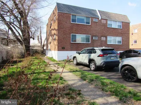 Philadelphia Multifamily Property for Sale