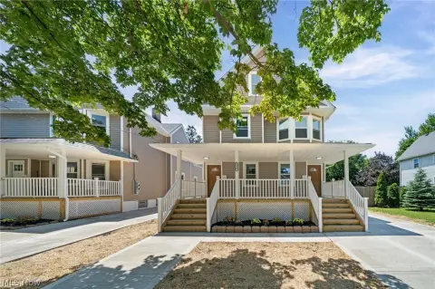 Renovated Duplex With 2 Units