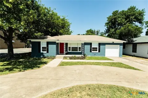 Renovated Mixed-Use Property
