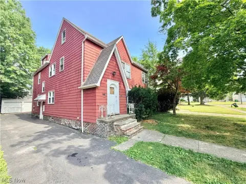 Duplex with Two Income Units