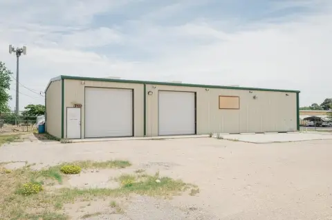 Flex Space with Fenced Yard