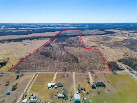 105 Acres of Versatile Land