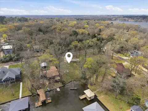 Lakefront Residential Building Lot