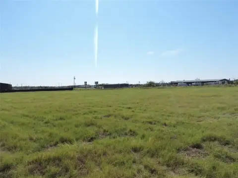 Commercial Land in High-Traffic Area