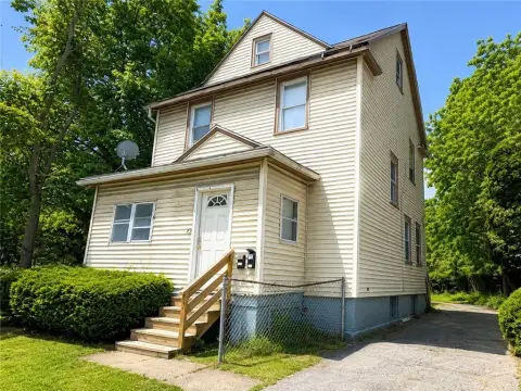 Duplex with Vacant Three-Bedroom Unit