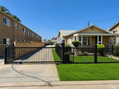 6-Unit Apartment Property