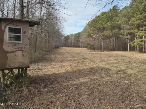 Hunting Land with Heated Shop