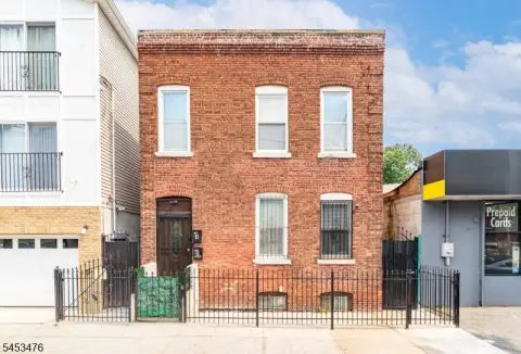 Brick Duplex With Two Units