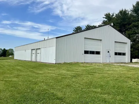 Argos Land with Large Pole Barn