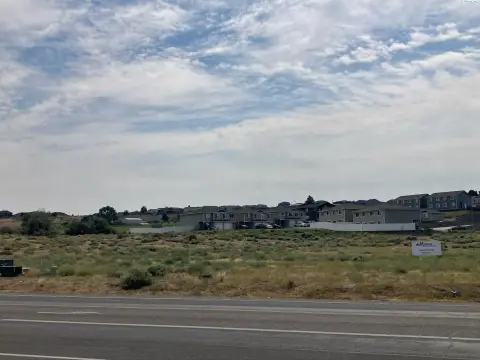 Commercial Land