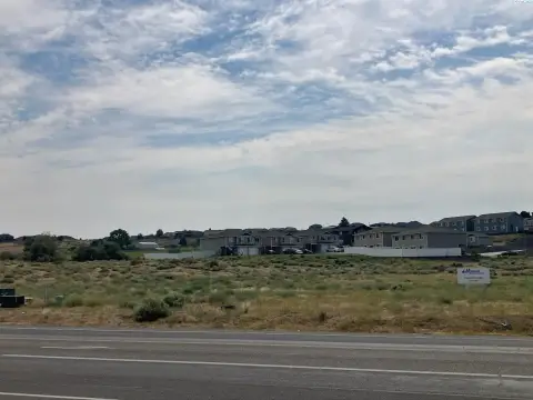 West Richland Commercial Land Available