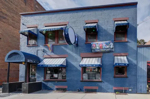 Established Bar & Tavern For Sale