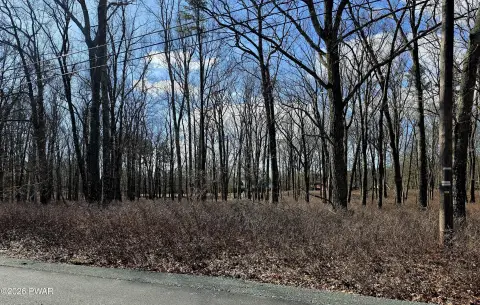 Residential Land in Fawn Lake