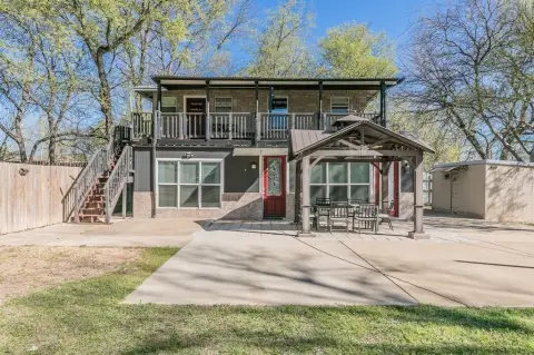 Updated Duplex Near Lake