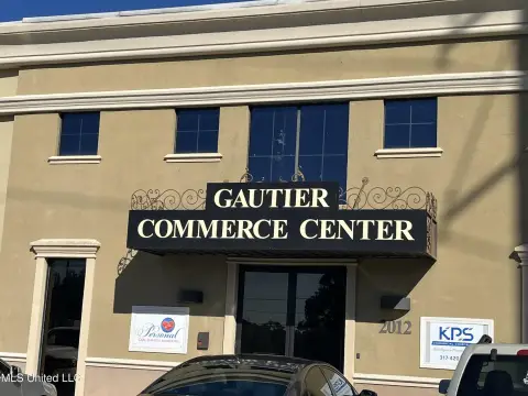 Highway 90 Commercial Opportunity