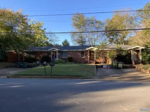 Brick 4-Plex on Corner Lot