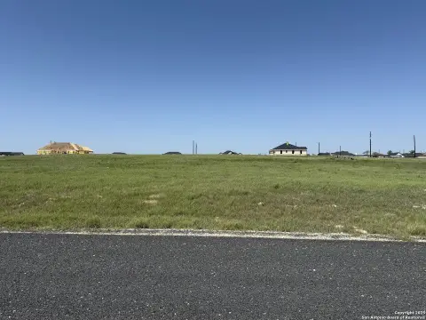 Residential Homesite in La Vernia, TX