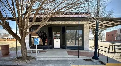 Historic Mixed-Use Building in Hooker