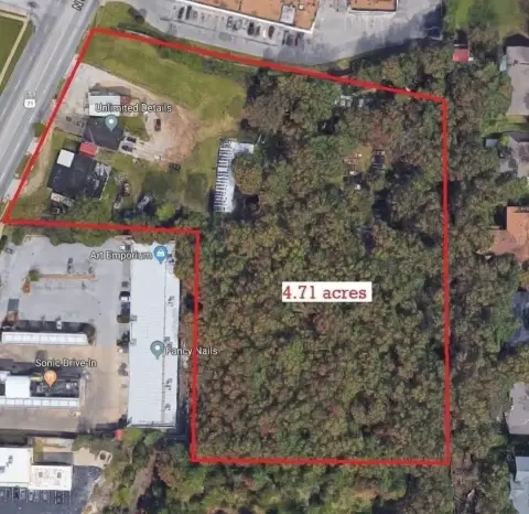 Fayetteville Land with High Traffic