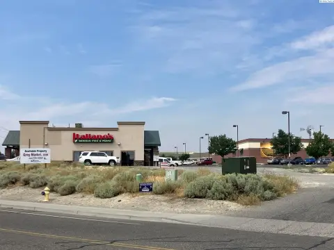 Commercial Land with Utility Access