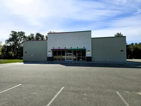 Retail Building in Montrose, MI