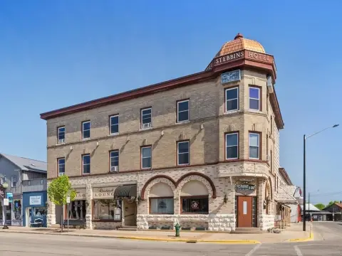 Historic Hotel with Restaurant and Bar