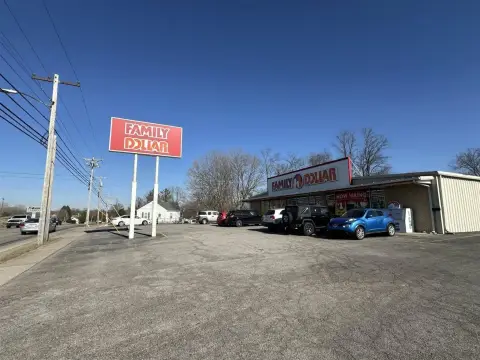 Retail Property in High-Traffic Area