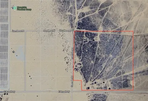 Expansive Land Parcel in Sunfair