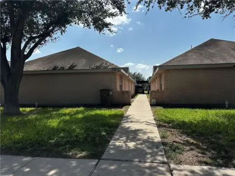 Four-Unit Multifamily in Gated Community