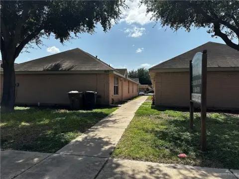 Fourplex with Pool in Gated Subdivision