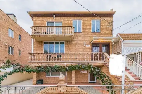 Detached Three-Family Home in Brooklyn
