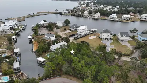 Pass Christian Isles Land