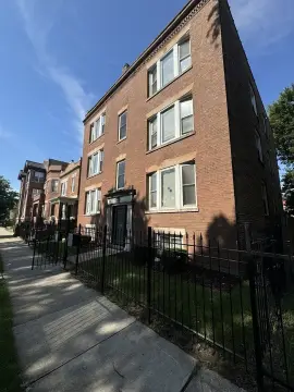 Six-Unit Multifamily Near University of Chicago