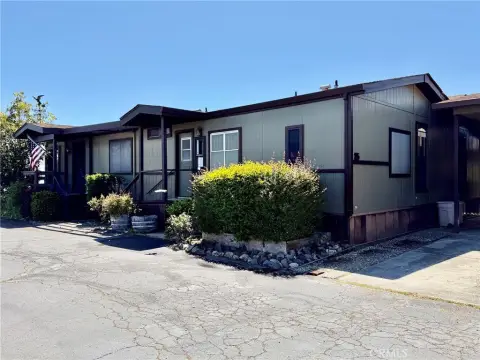 Lakeport Multi-Unit Waterfront Property