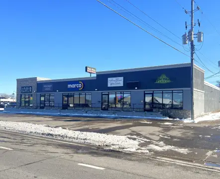 Five-Tenant Shopping Center End Cap
